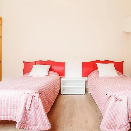 Beautiful Townhouse 20 Km From Bilbao *