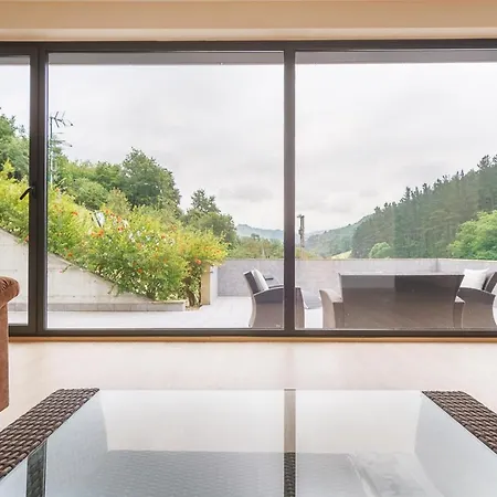 Beautiful Townhouse 20 Km From Bilbao 公寓 *