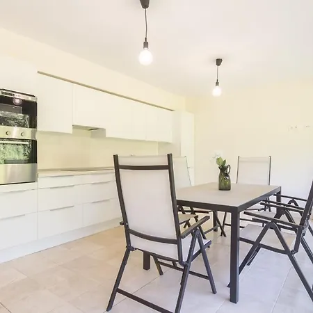 Beautiful Townhouse 20 Km From Bilbao 公寓